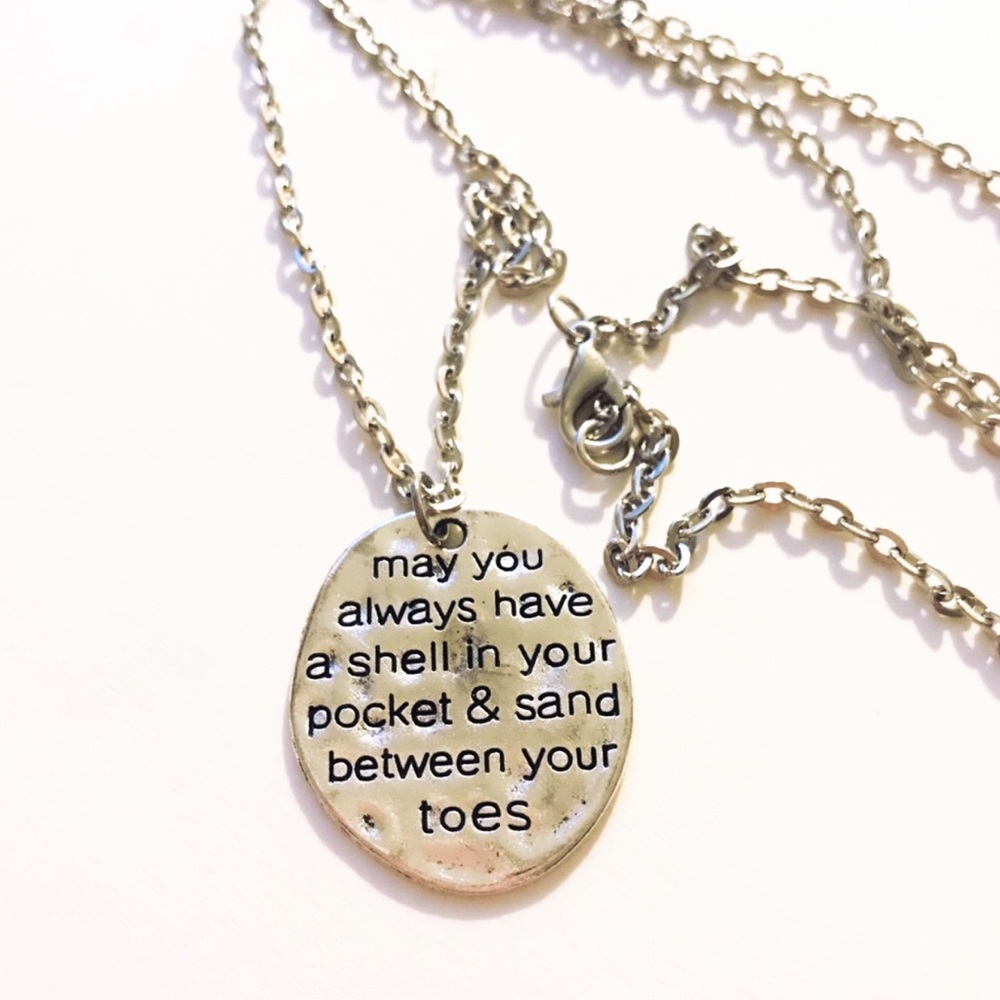 Seashell Beach Necklace - Picture 1 of 1